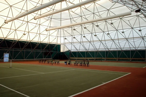 Tennis coperto